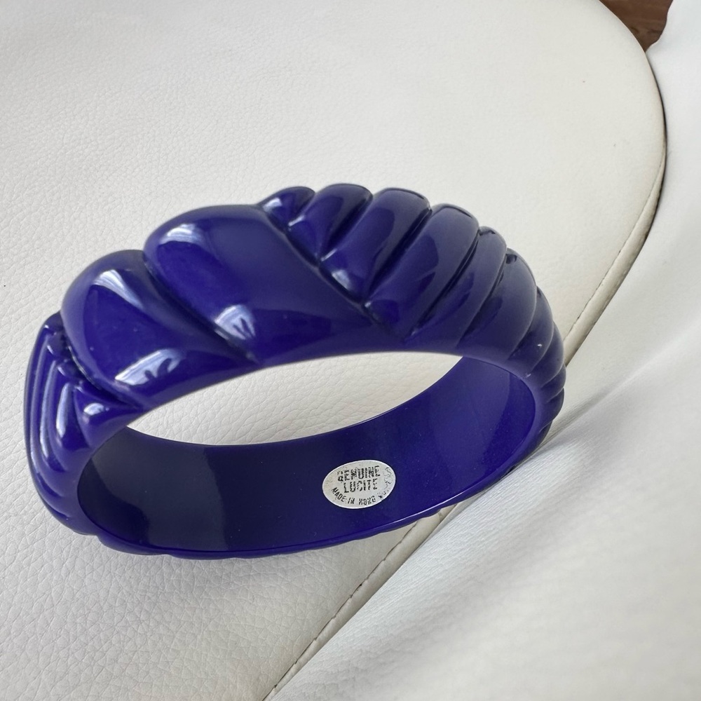 Genuine lucite Vintage Bracelet